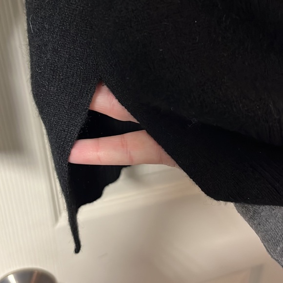 Naadam black cashmere cutout turtleneck sweater - Picture 5 of 7